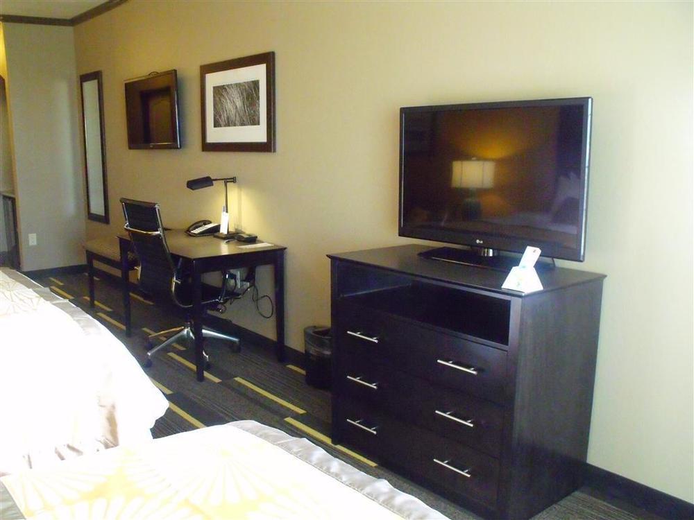 Best Western Plus Emerald Inn & Suites Garden City Cameră foto