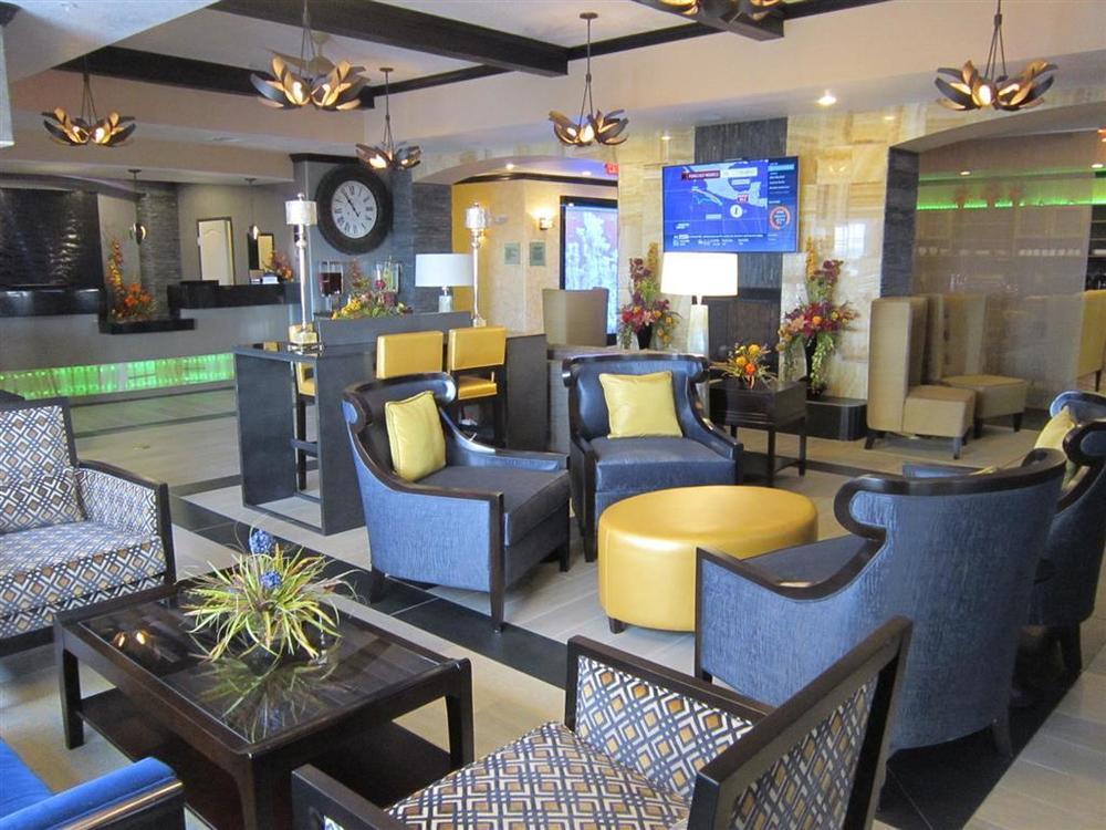 Best Western Plus Emerald Inn & Suites Garden City Interior foto